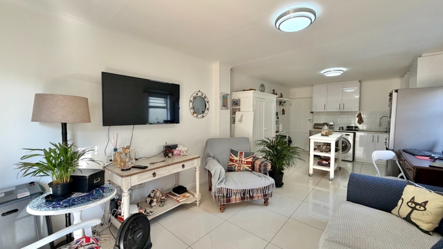 1 Bedroom Property for Sale in Gordons Bay Central Western Cape
